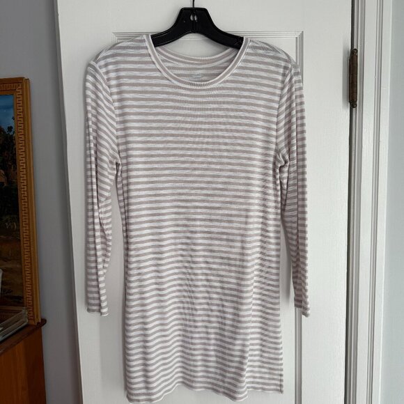 Old Navy Tunic Top | 3/4 Sleeves | Side Slits | Size Small - Picture 1 of 3